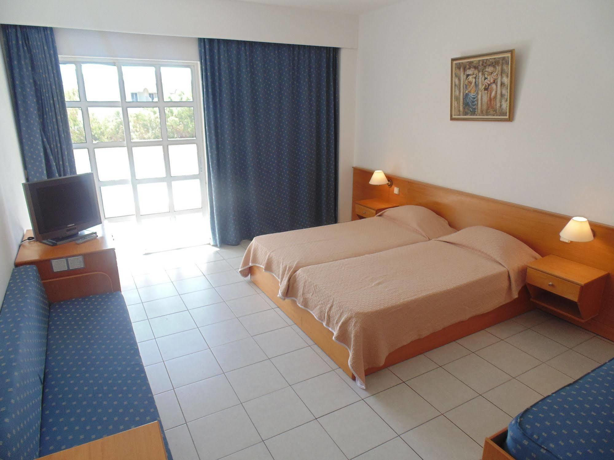 Alfa Hotel Κολύμπια Εξωτερικό φωτογραφία